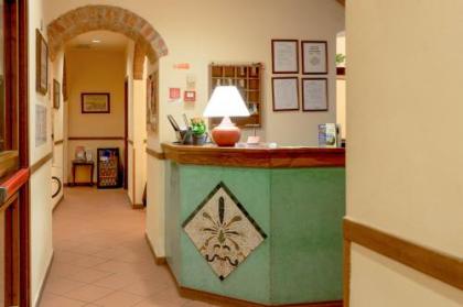 Hotel Monica - image 3