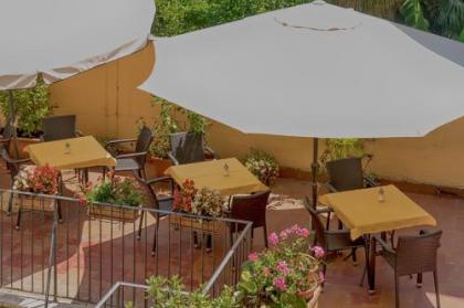 Hotel Monica - image 5