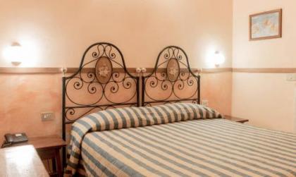 Hotel Monica - image 7