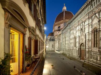 Granduomo Charming Accomodation - image 16