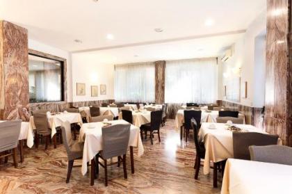Hotel Corolle - image 3