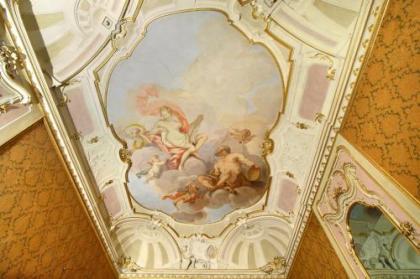 Palazzo Tolomei - Residenza D'Epoca - image 6