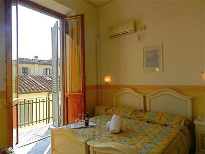 Hotel Desiree - image 3