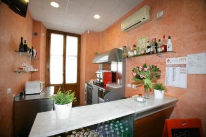 Hotel Desiree - image 9