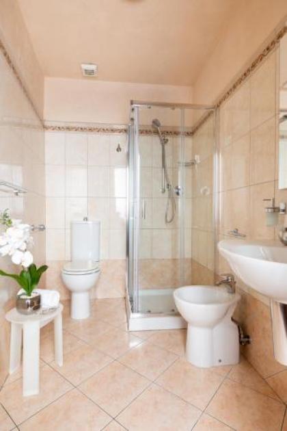 Aramis Rooms - image 15