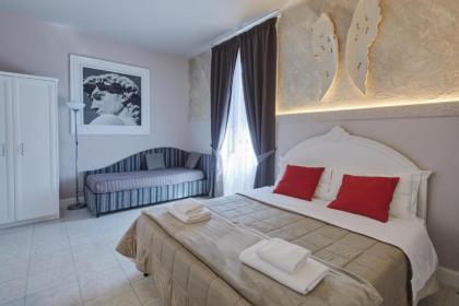 Leone X Guest House - image 20