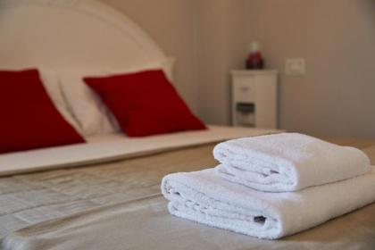 Leone X Guest House - image 3