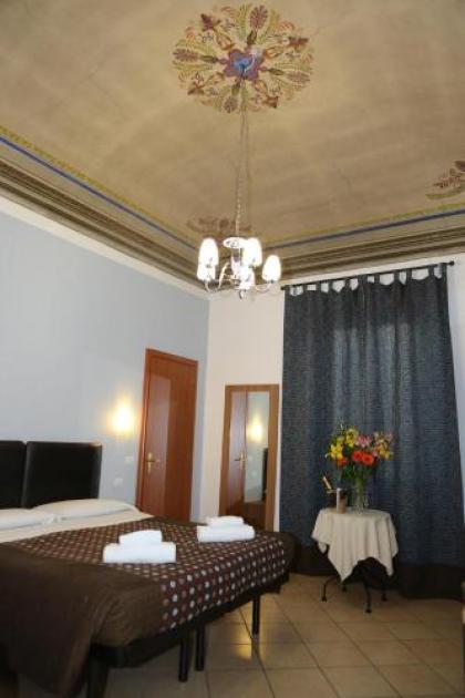 Adelaide House - image 13