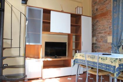 Max Apartments - image 10