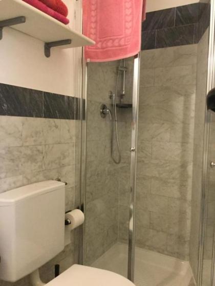 Max Apartments - image 12