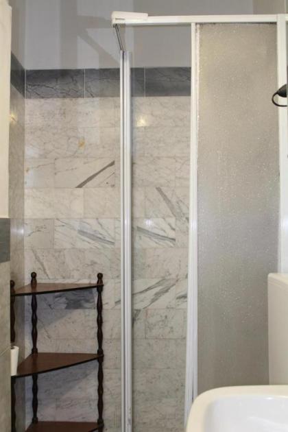 Max Apartments - image 3