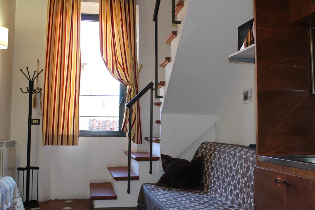 Max Apartments - image 4