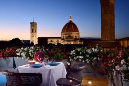 San Firenze Suites & Spa - image 1
