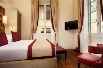 San Firenze Suites & Spa - image 19