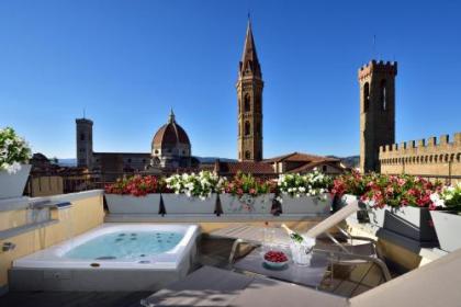 San Firenze Suites & Spa - image 4