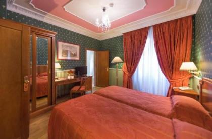 Strozzi Palace Hotel - image 11