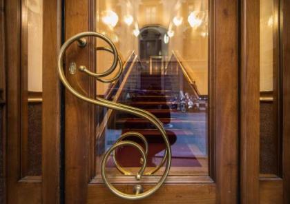 Strozzi Palace Hotel - image 4