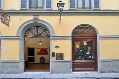Porta Faenza Hotel - image 2