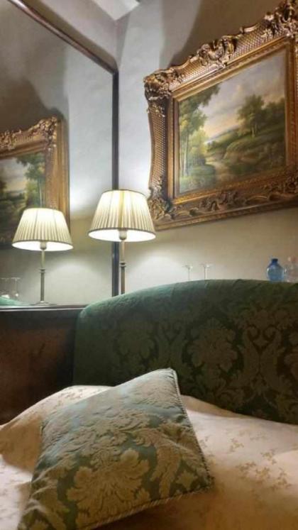 Tornabuoni La Petite Suite - image 30