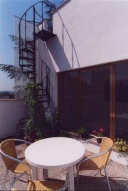 Girasole House - image 9