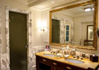 Four Seasons Hotel Firenze - image 3