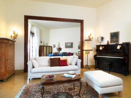 Residenza Oltrarno - image 1