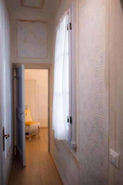Novella House - image 18