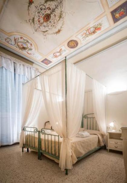 Novella House - image 8
