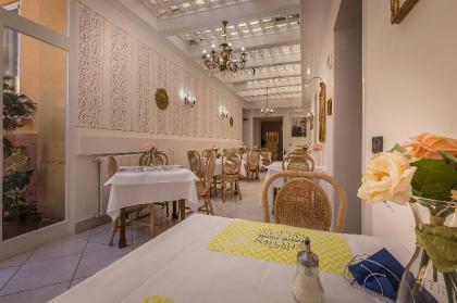 Hotel Veneto - image 11