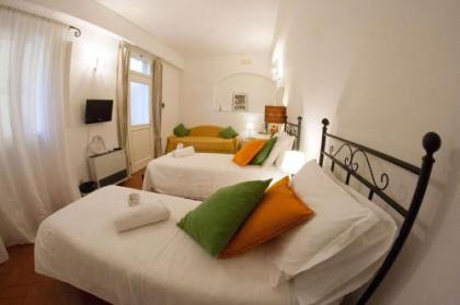 Cosy House - image 14