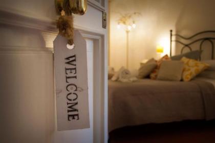 Cosy House - image 9