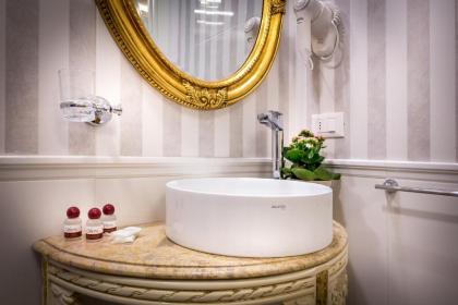 Relais Twelve B&B - image 12