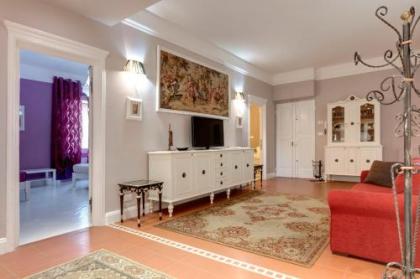 Florence Apartments Home Feeling - image 1