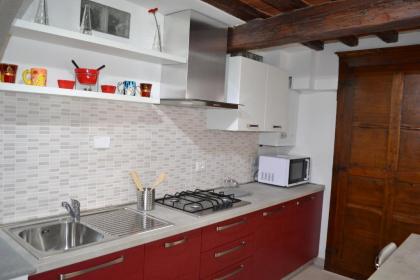 Visit Florentia Apartment - image 12