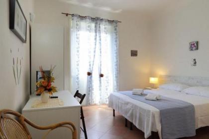 Mia Palace - image 1