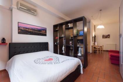 Firenze Rentals Suite Oche - image 3
