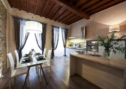 Apartments Florence - Giglio santa trinita