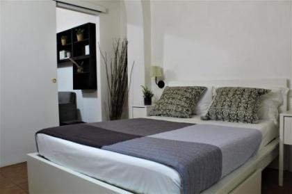 Crystal Ship Apartments - image 3