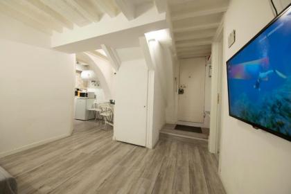 Un Bacio a Firenze - image 13