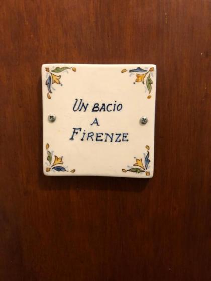 Un Bacio a Firenze - image 2