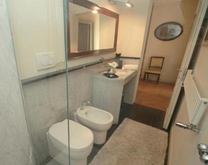 MDR NumberSix Suites - image 10