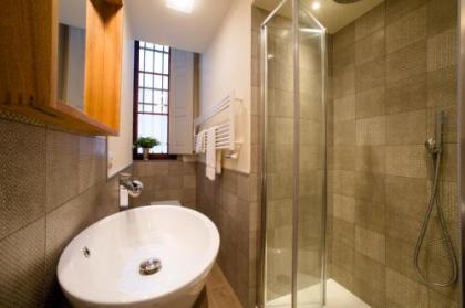 MDR NumberSix Suites - image 3