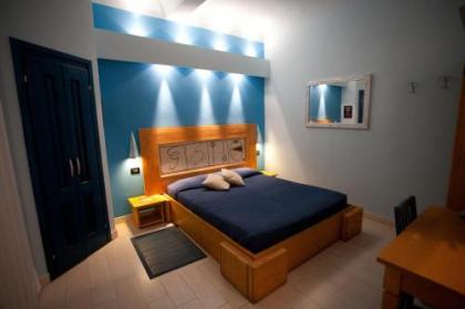 Locanda dei Poeti Rooms & Apartments - image 1