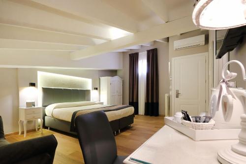 Antico Centro Suite - image 4