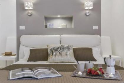 Accademia Apartment - image 14