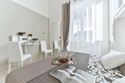 Accademia Apartment - image 8