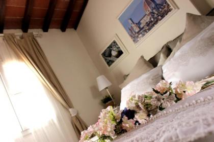 La Piccola Maison - image 17