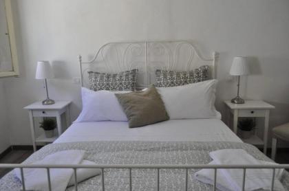 La Piccola Maison - image 2