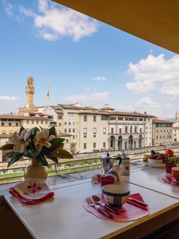 Ponte Vecchio Terrace - main image