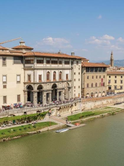 Ponte Vecchio Terrace - image 18